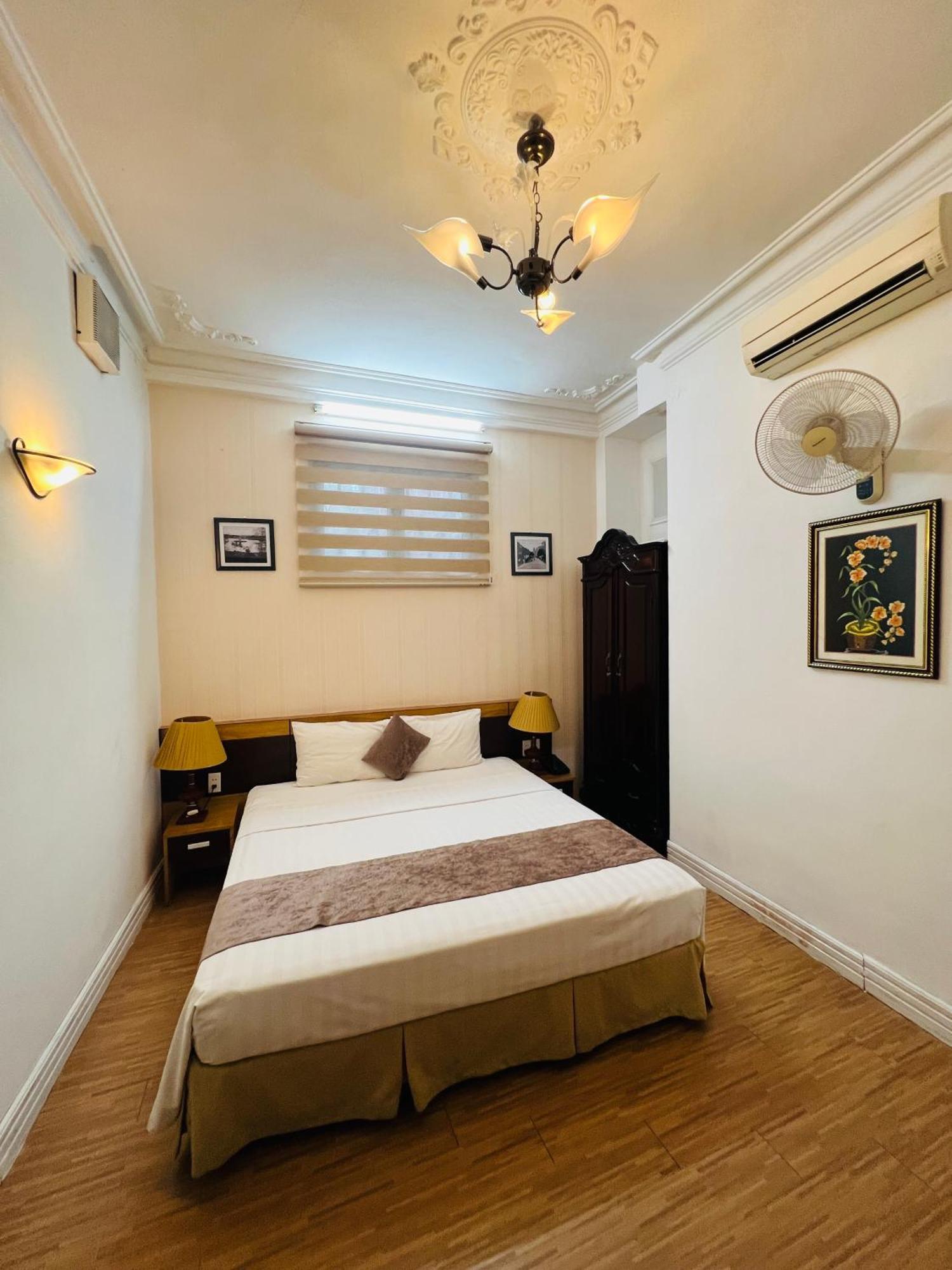 Hanoi Win Hotel & Travel Kültér fotó