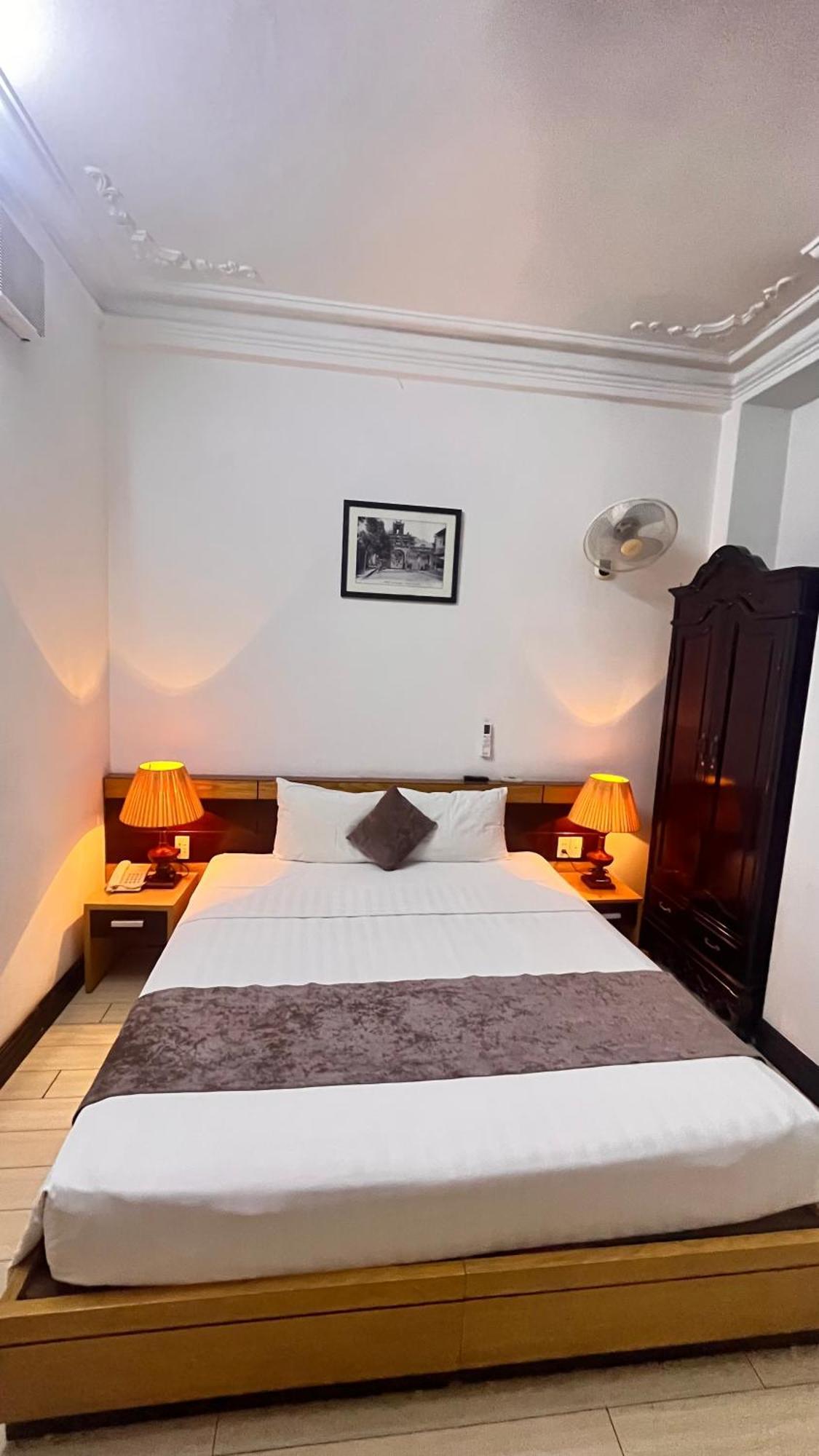 Hanoi Win Hotel & Travel Kültér fotó