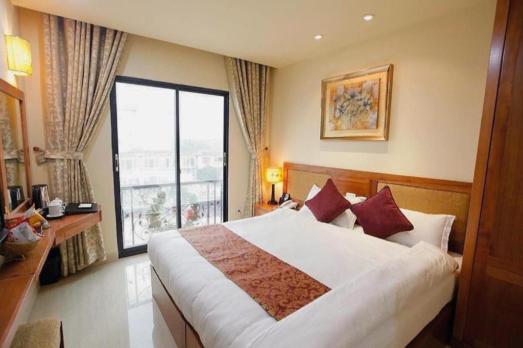 Hanoi Win Hotel & Travel Kültér fotó