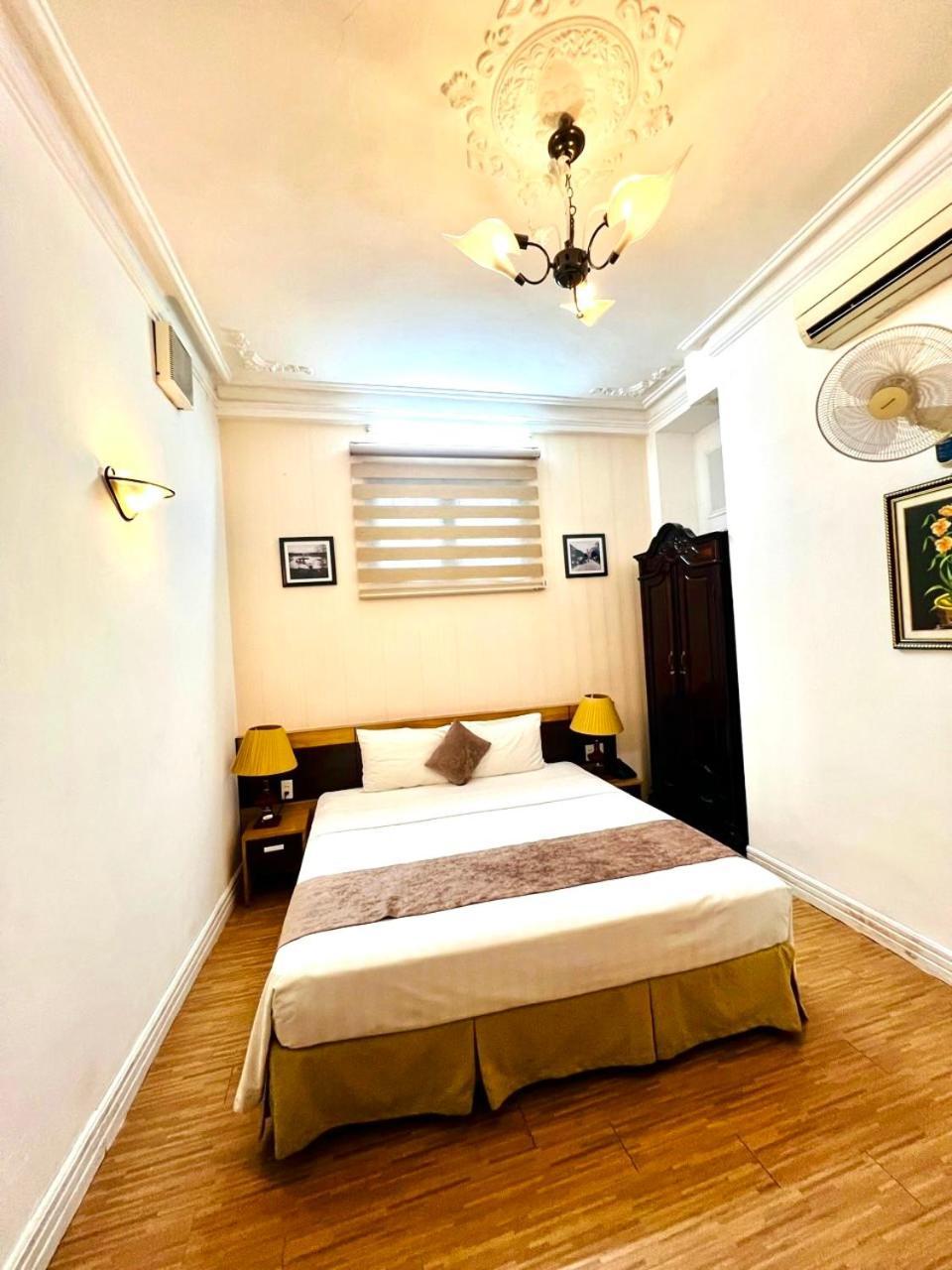 Hanoi Win Hotel & Travel Kültér fotó