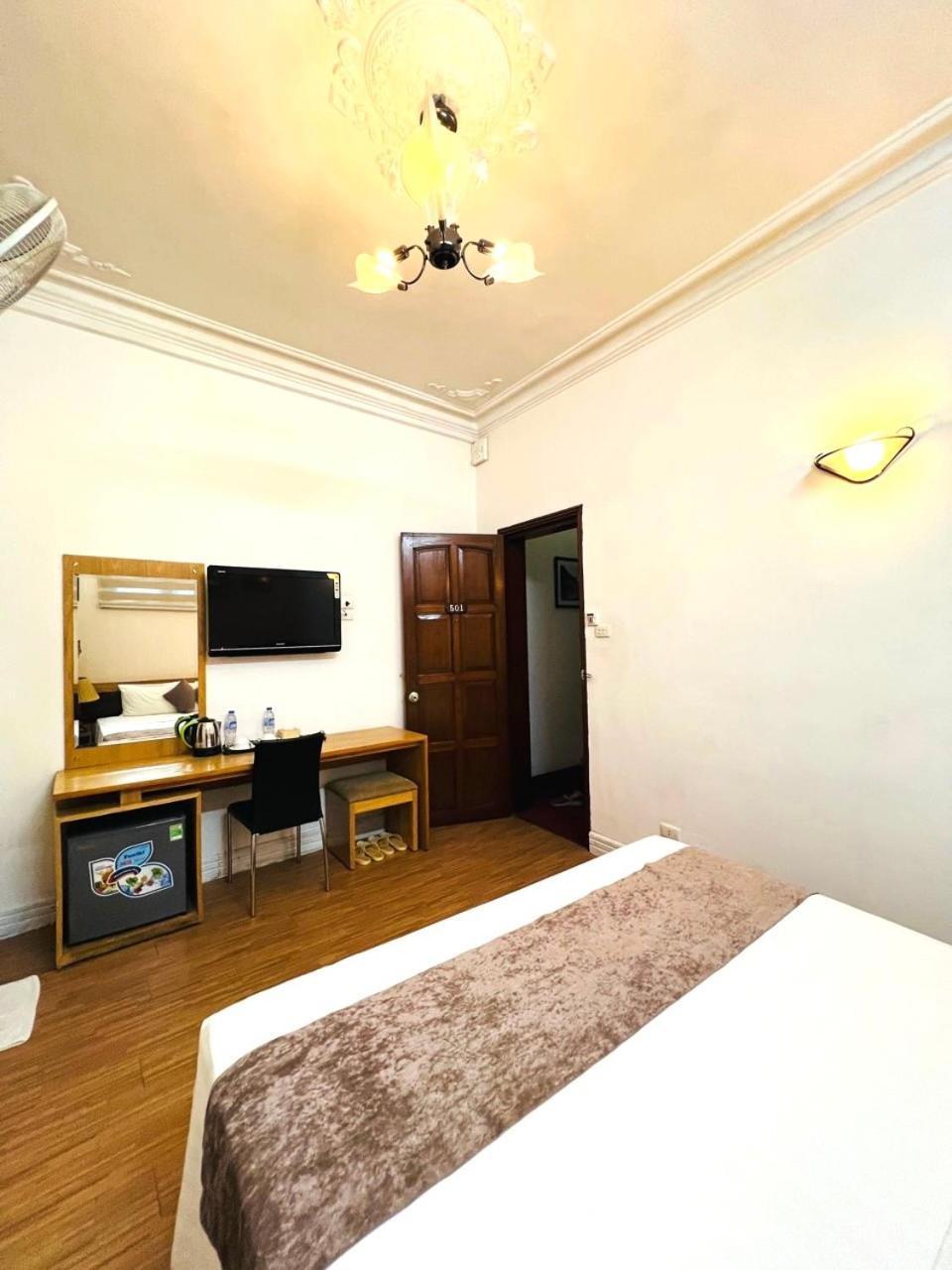 Hanoi Win Hotel & Travel Kültér fotó